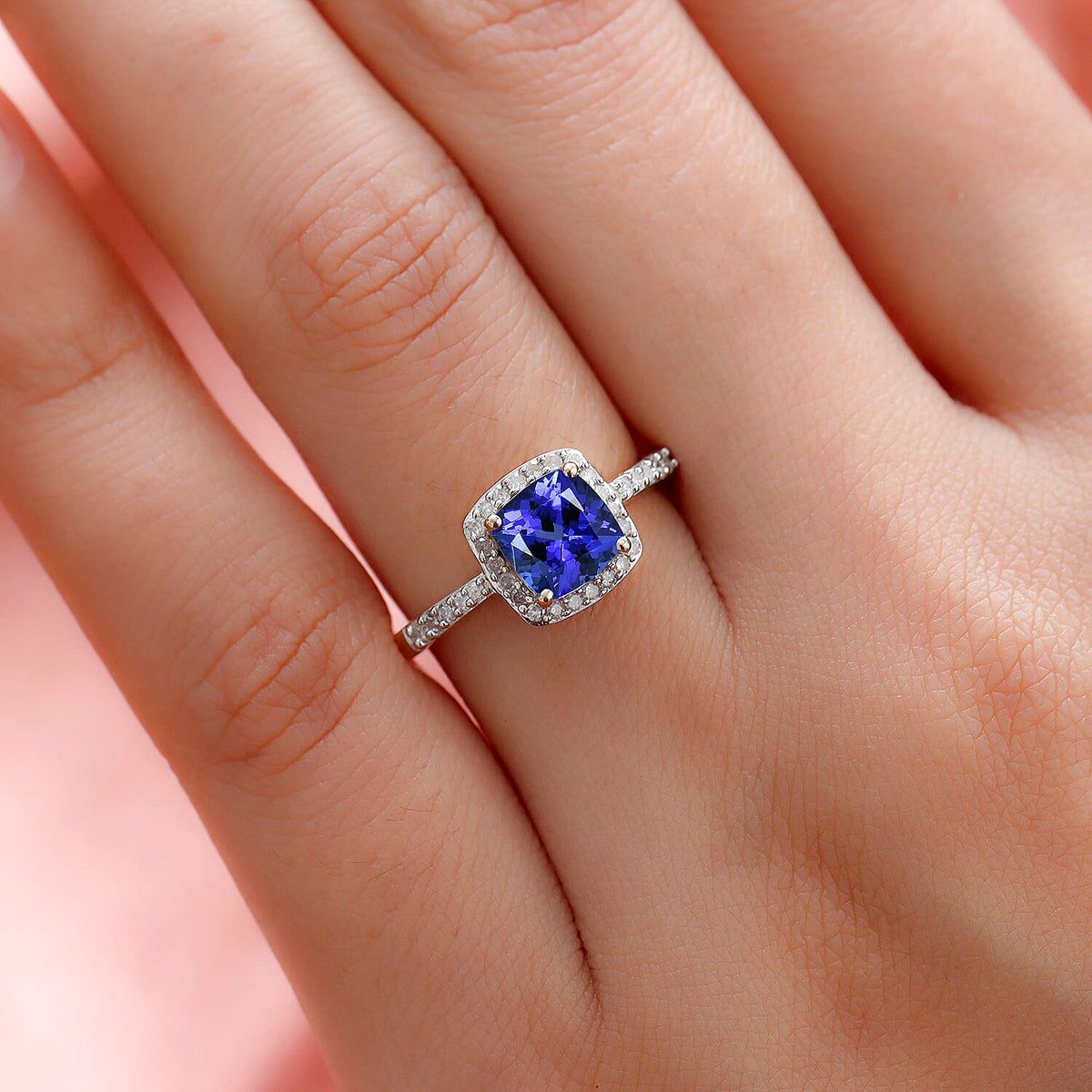 9K Yellow Gold AAA Tanzanite and Diamond Ring 1.66 Ct. V32619236 3