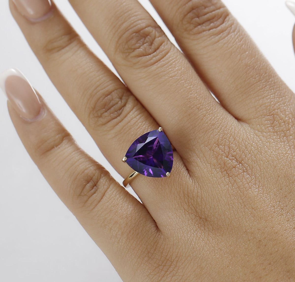 9K Yellow Gold AAA Zambian Amethyst Trillion Ring 8.80 Ct. 8043567 3
