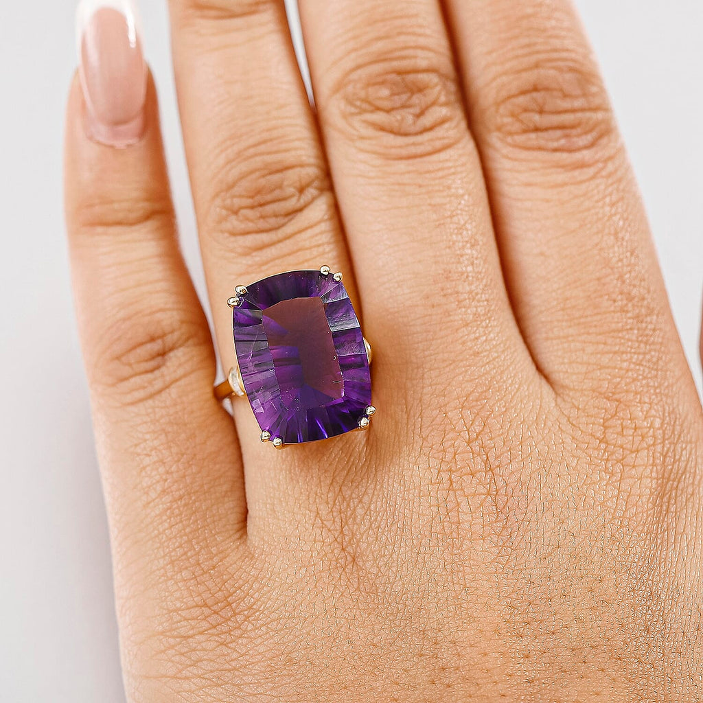 9K Yellow Gold AAA Zambian Amethyst & Natural Diamond Ring 16.64 Ct.
