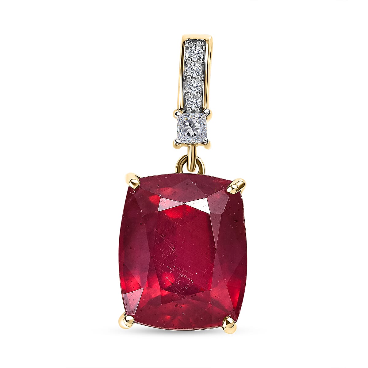 6.40 Ct African Ruby and Moissanite Solitaire Exclusive Pendant in 9K Yellow Gold 7536088 0