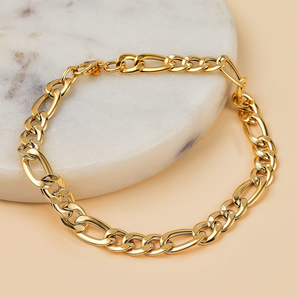- Maestro Collection - 9K Yellow Gold Figaro Bracelet (Size - 7.5)