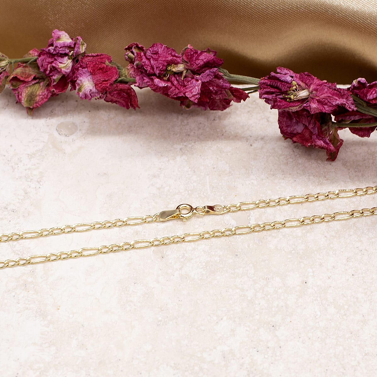 Figaro Chain 16 Inch in 9K Yellow Gold 7579440 4