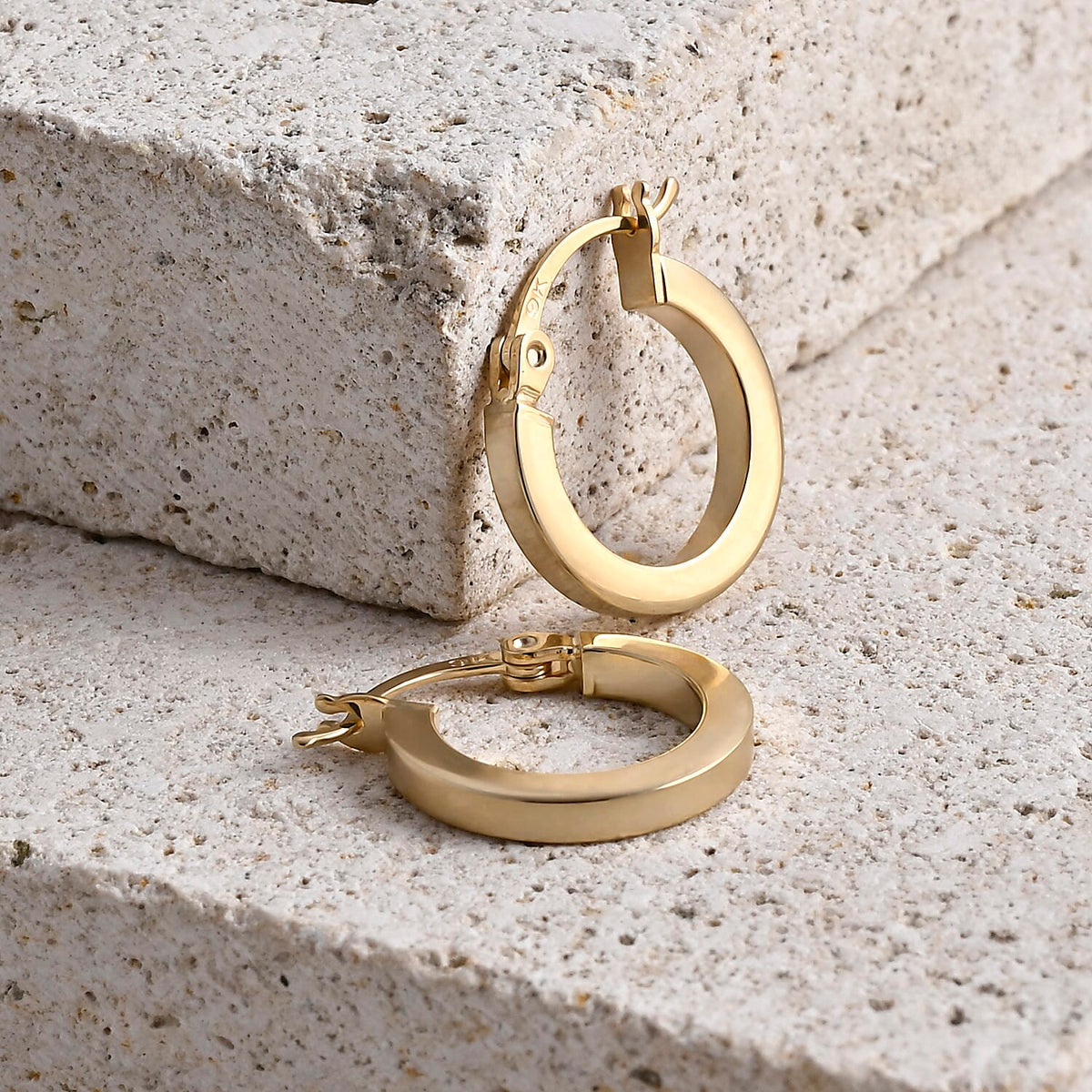 Royal Bali Collection - 9K Yellow Gold Hoop Earrings with Clasp 8412219 3