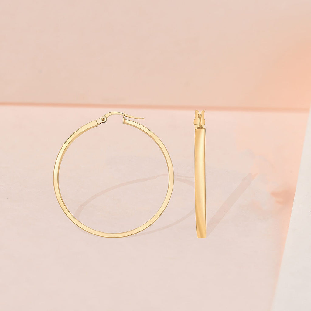 9K Yellow Gold  Earring,  Gold Wt. 1.9 Gms