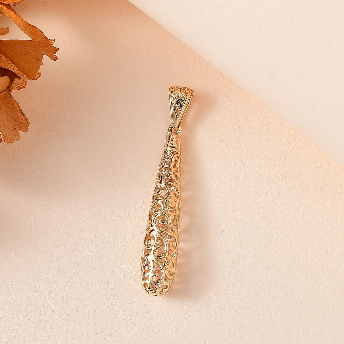 First Time Ever -Lucy Q Air Collection - 9K Yellow Gold Pendant 7751731 3