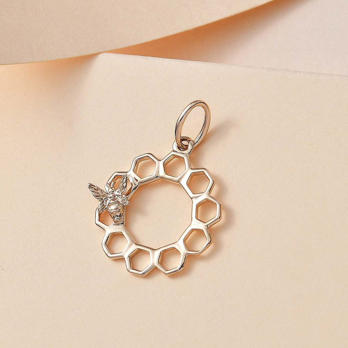 Designer Inspired - 9K Yellow Gold Honeycomb and Bee Pendant 7750648 3