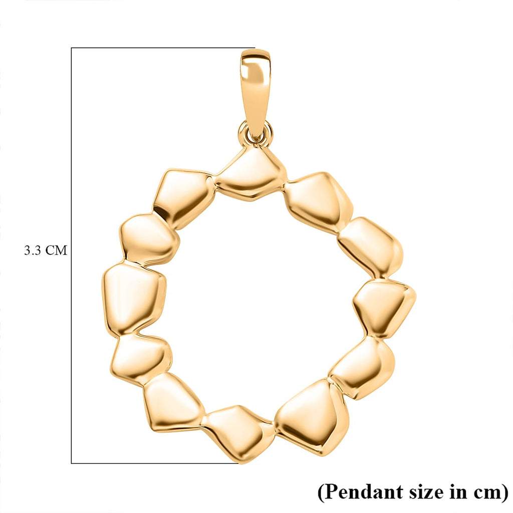 9K Yellow Gold  Fancy Pendant,  Gold Wt. 1.37 Gms