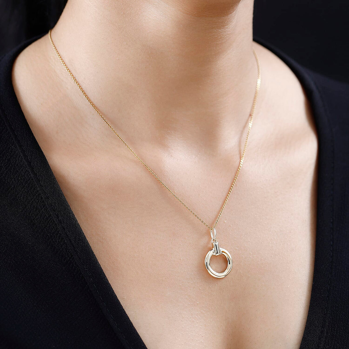9K Yellow Gold  Circle Pendant, Gold Wt. 2.02 Gms 7750611 2