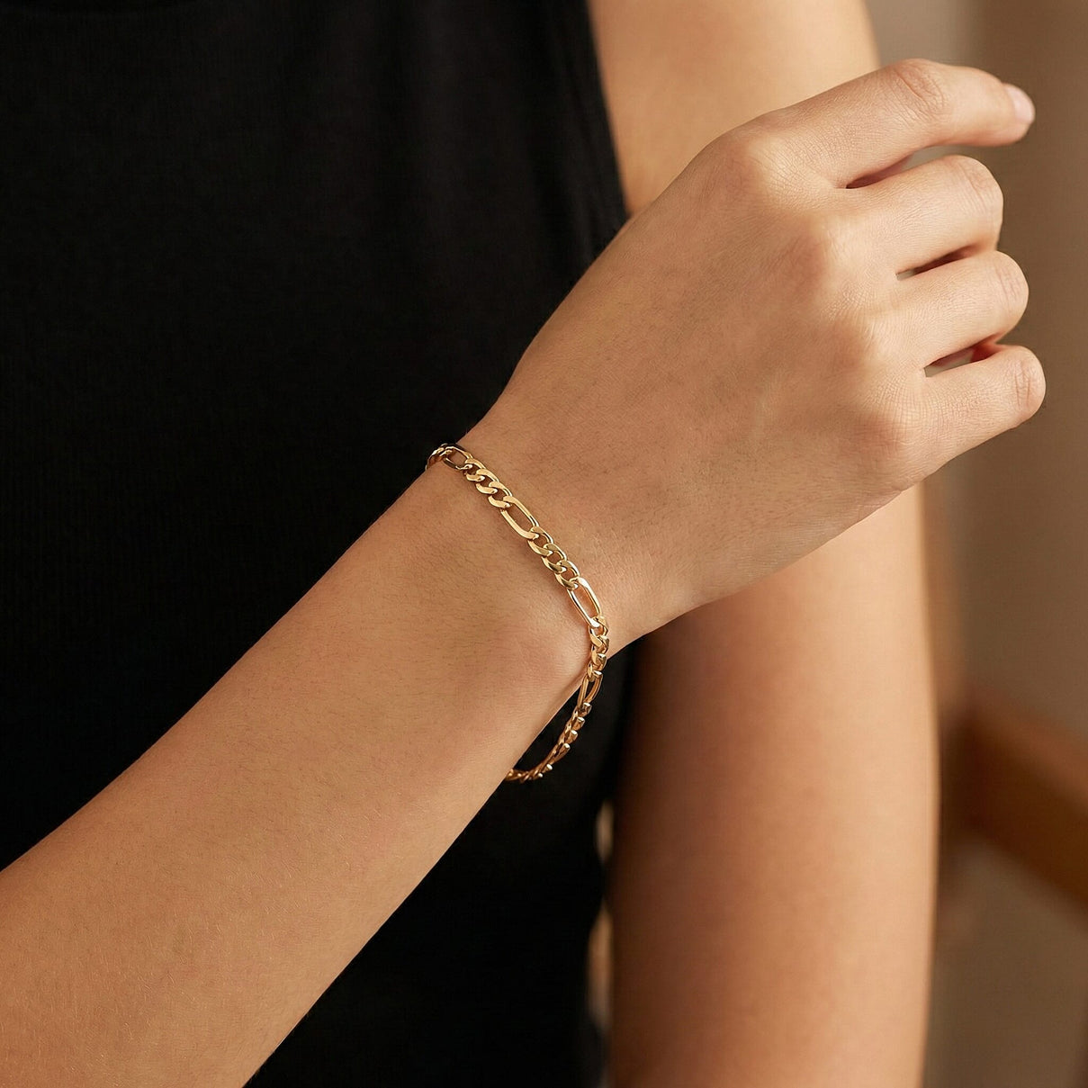 9K Yellow Gold High Finish Bracelet in  Hollow Figaro Pattern Size 7.5 Inch 3554422 1