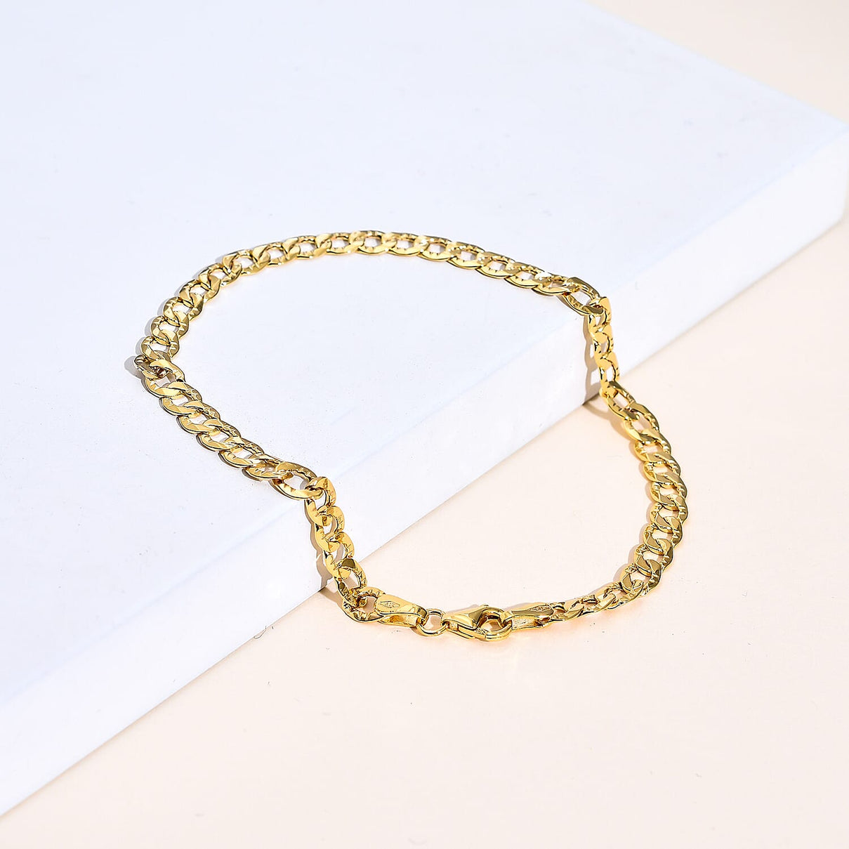 9K Yellow Gold Hollow Curb Bracelet Size - 7.5 inches 8898489 1
