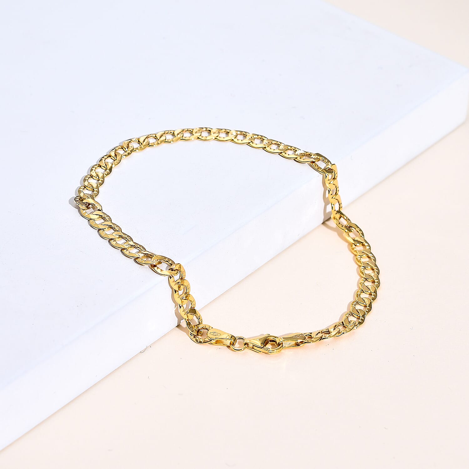 9K Yellow Gold Hollow Curb Bracelet Size - 7.5 inches 8898489 1