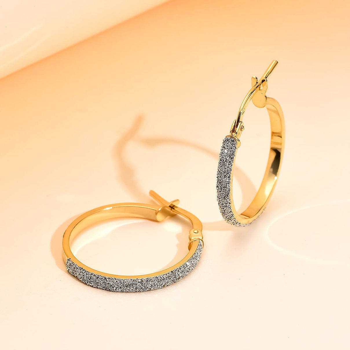 9K Yellow Gold Hoop Earrings With Clasp 8735173 1