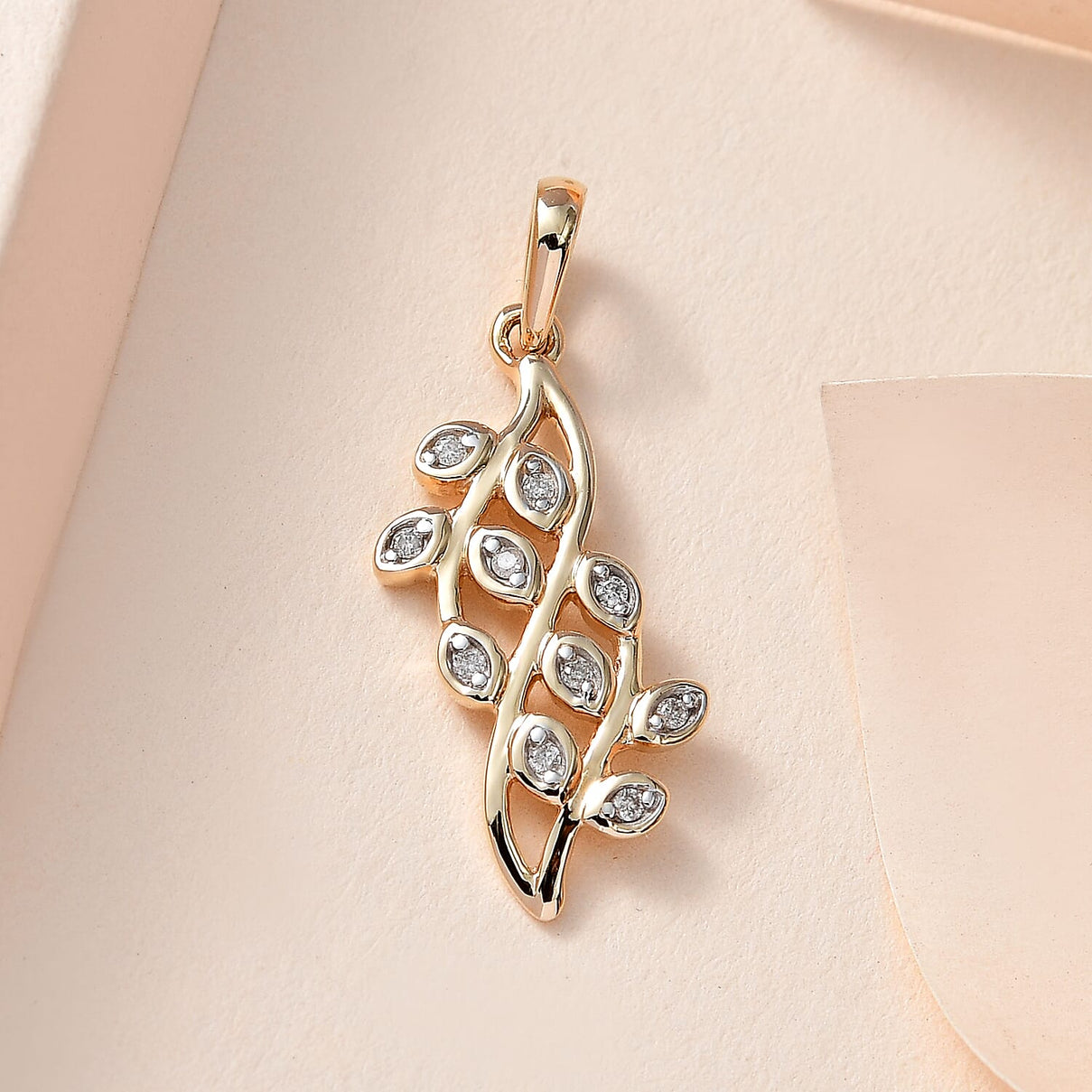 9K Yellow Gold SGL Certified White Diamond Fancy Pendant 0.08 Ct. 7646073 3