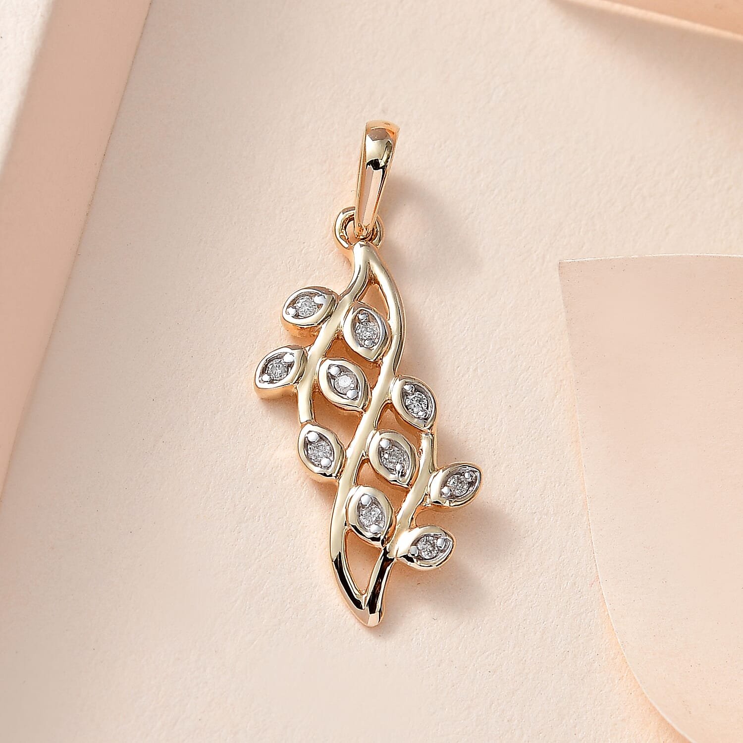 9K Yellow Gold SGL Certified White Diamond Fancy Pendant 0.08 Ct. 7646073 3