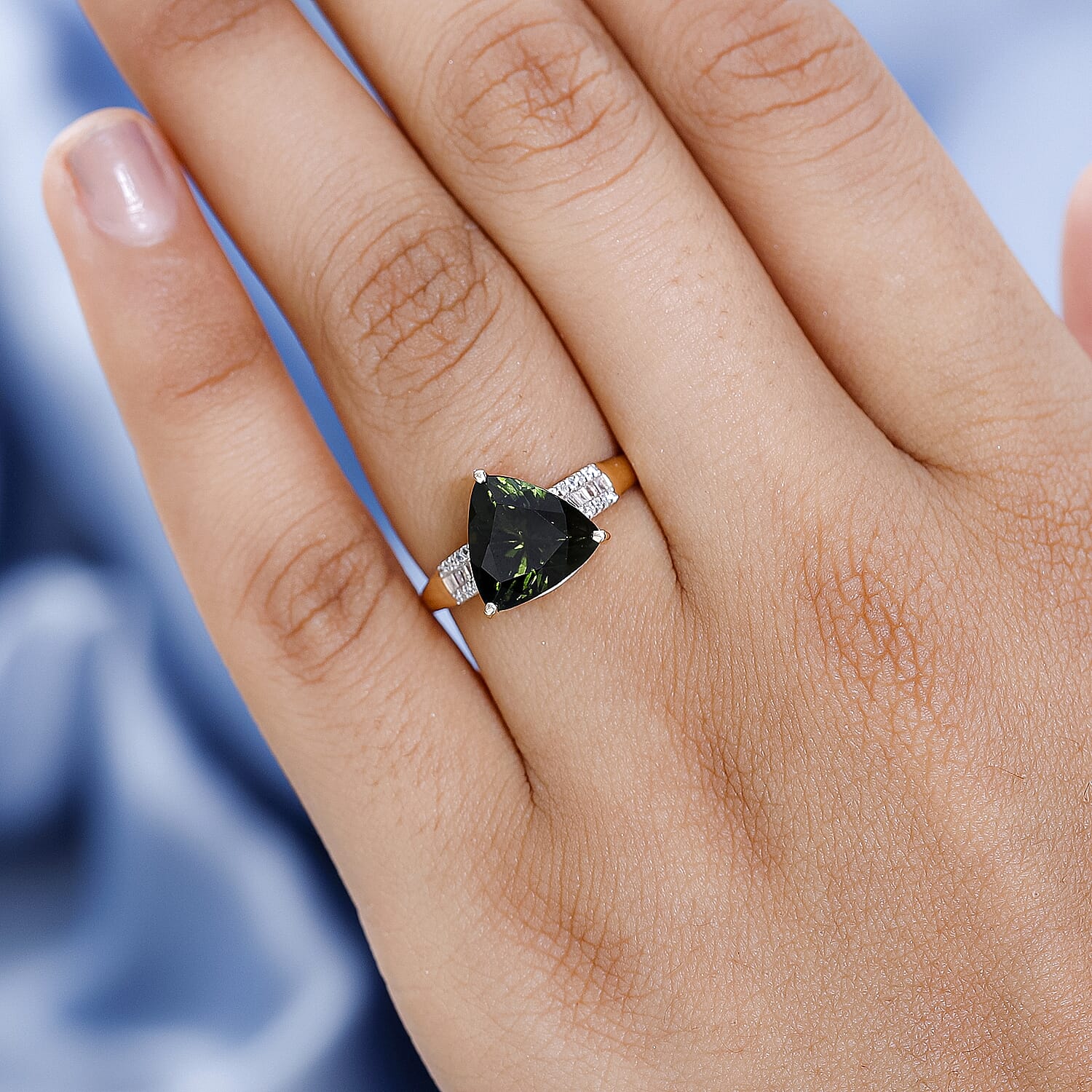 9K Yellow Gold Moldavite and Diamond Ring 3.30 Ct 7511165 3