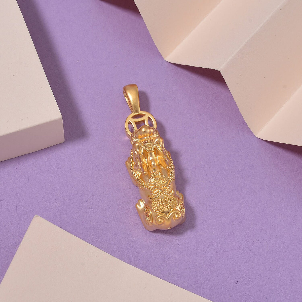 9K Yellow Gold Pixiu Pendant 7834176 2