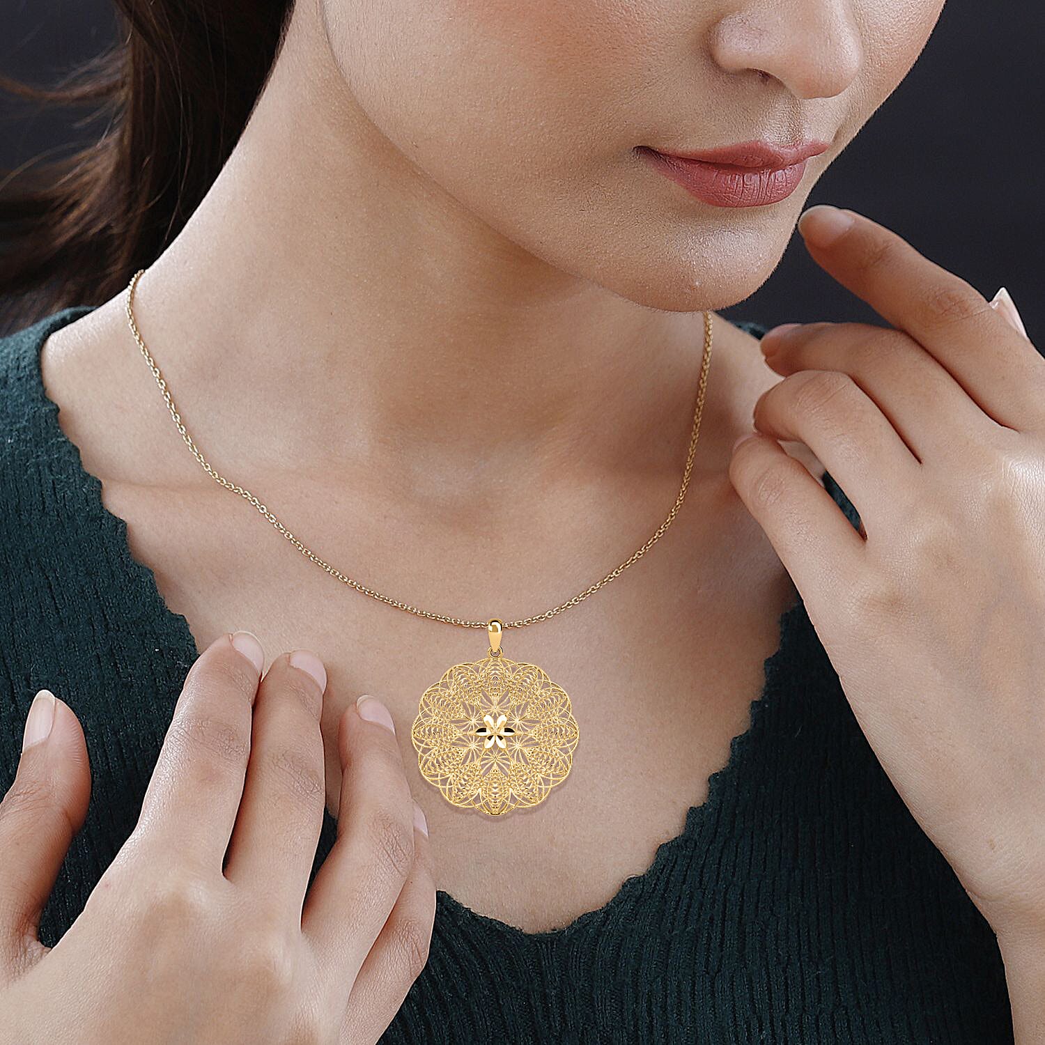 Filigree Floral Pendant in 9K Yellow Gold 7384150 1