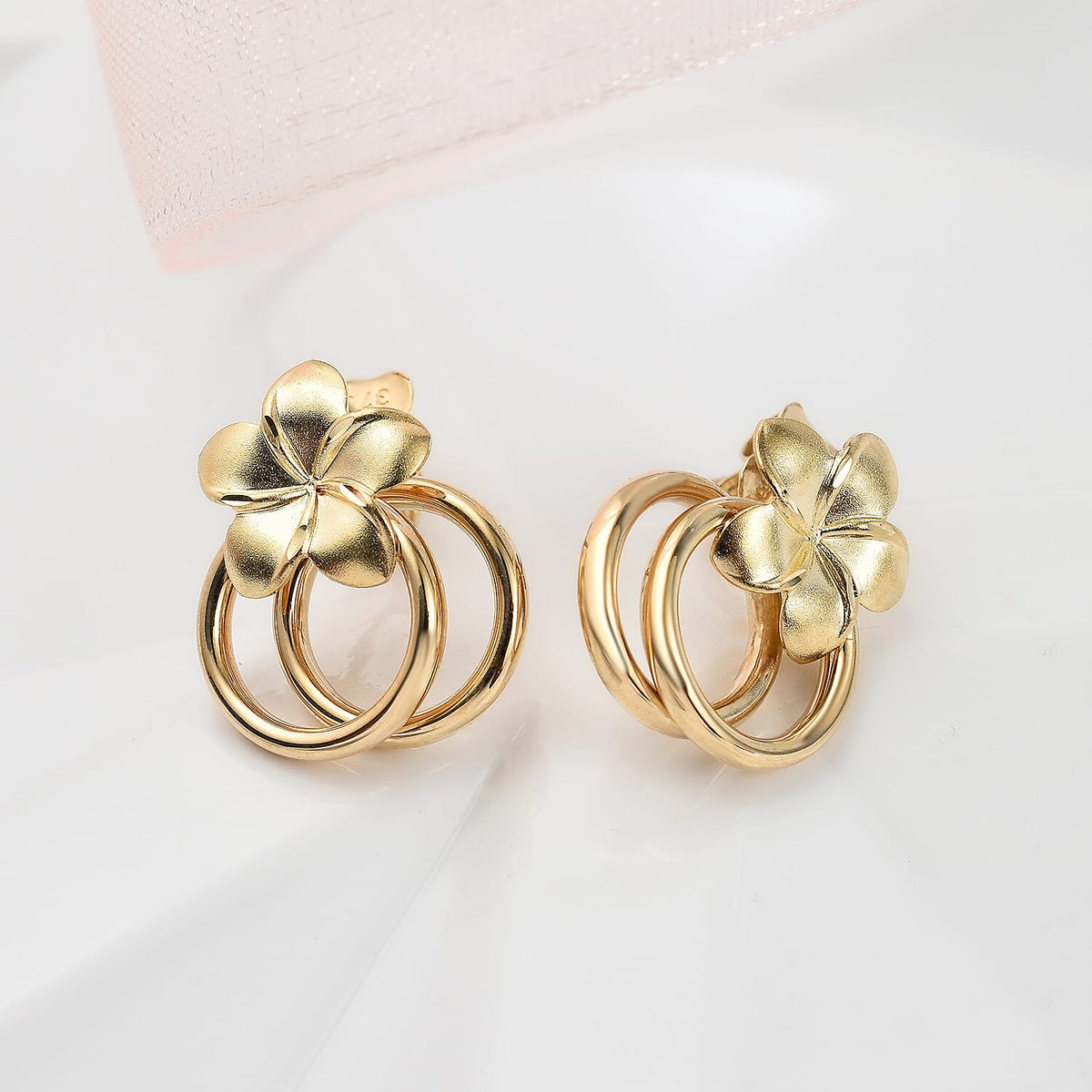 9K Yellow Gold Pin and Butterfly Earrings 7674138 1