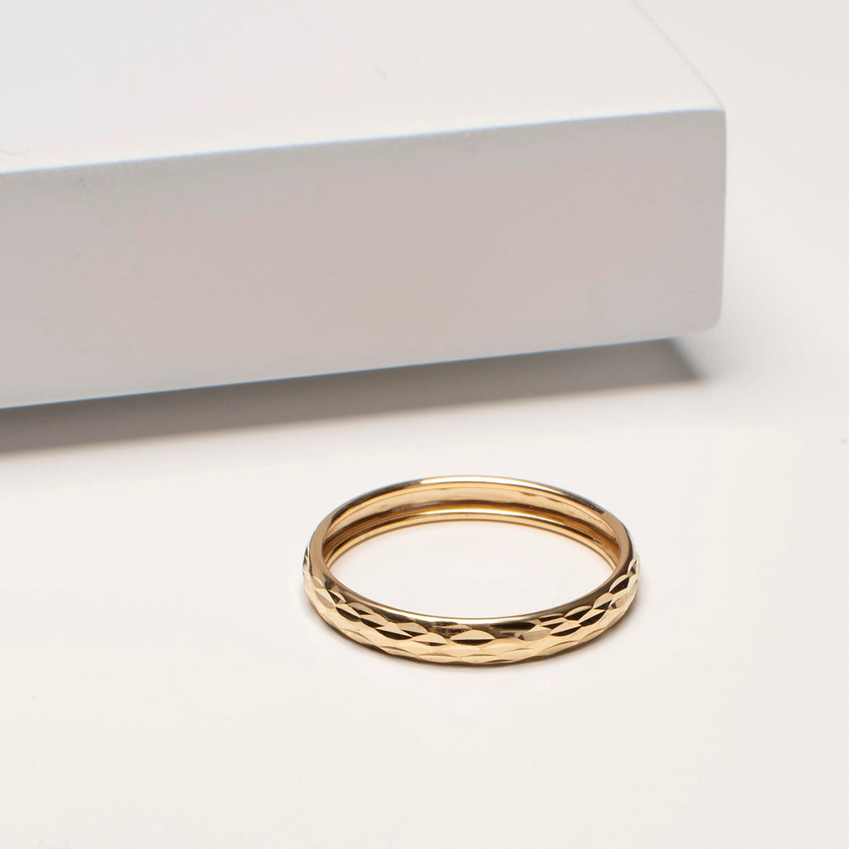 9K Yellow Gold Diamond-Cut Ring 8206714 1