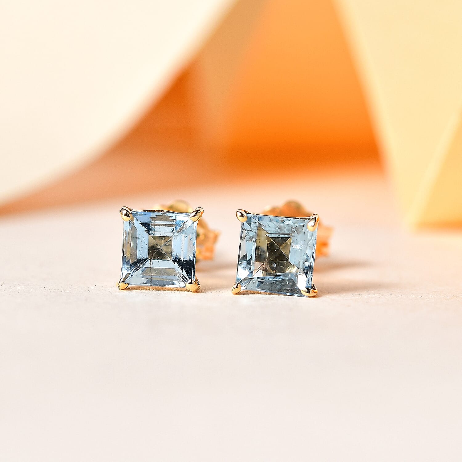 9K Yellow Gold Santamaria Aquamarine Solitaire Stud Earrings 7519984 2