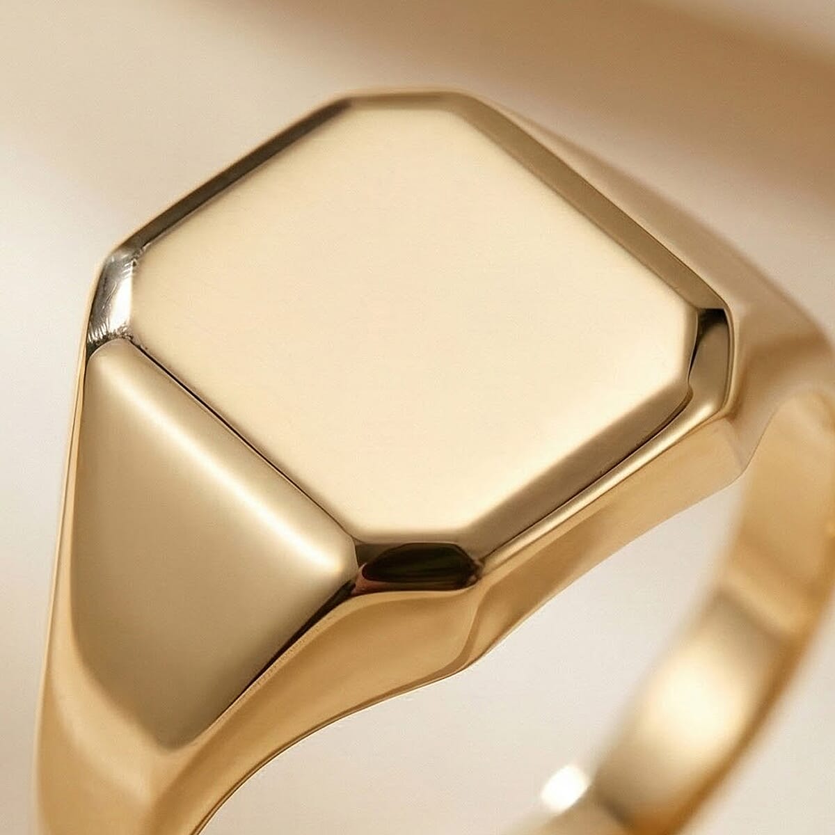 9K Yellow Gold Signet Men's Ring 8103950 4