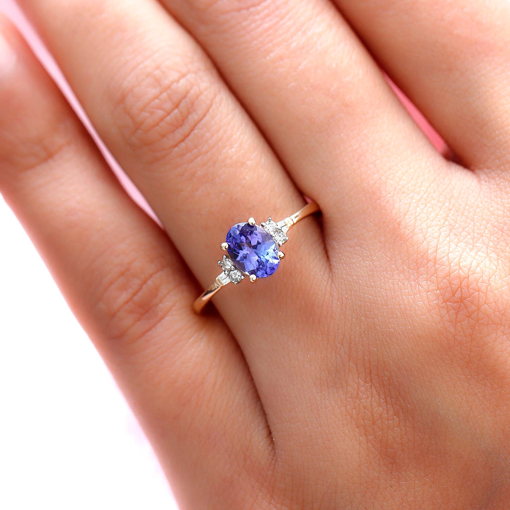 9K Yellow Gold Premium Tanzanite and Diamond Ring 1.14 Ct.