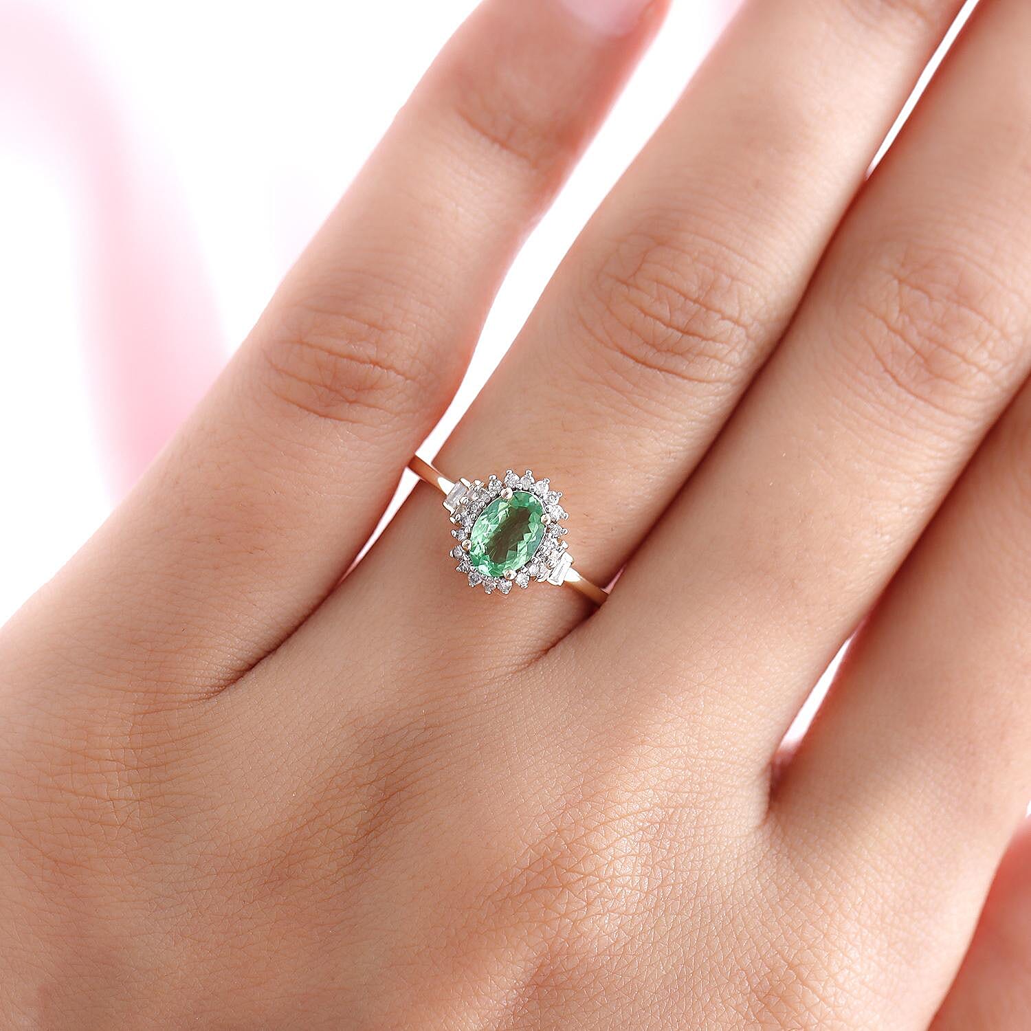 Tsavorite Garnet and Diamond Halo Ring in 9K Yellow Gold 8959639 3