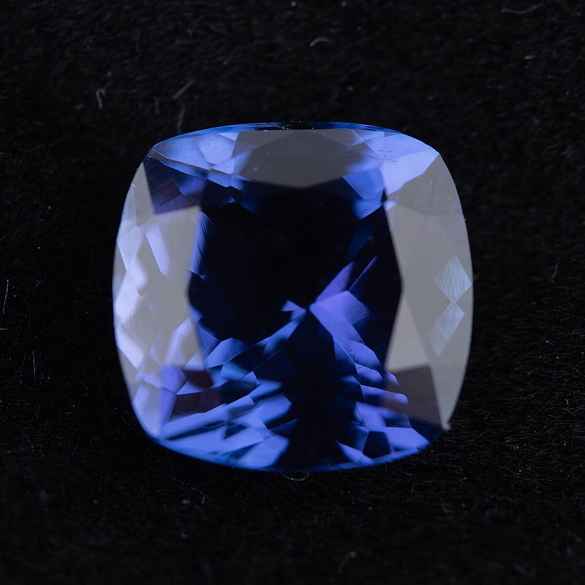 AAAA Tanzanite Cushion Cut Gemstone 2.68 Ct. 8054764 1