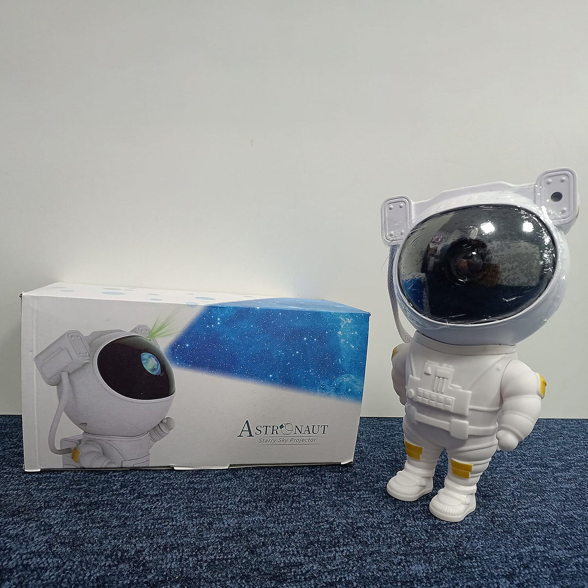 Astronaut Galaxy Light Projector With Remote 7736432 0