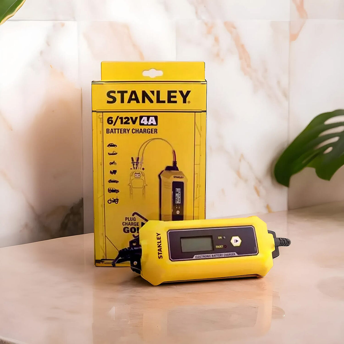 Stanley Start Booster Lithium 700 AMP Power Bank with Pouch 7698765 1