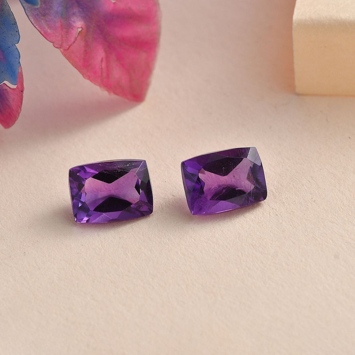 Set of 2 African Amethyst Loose Gemstones in Cushion Cut (8x6mm) 7751225 2