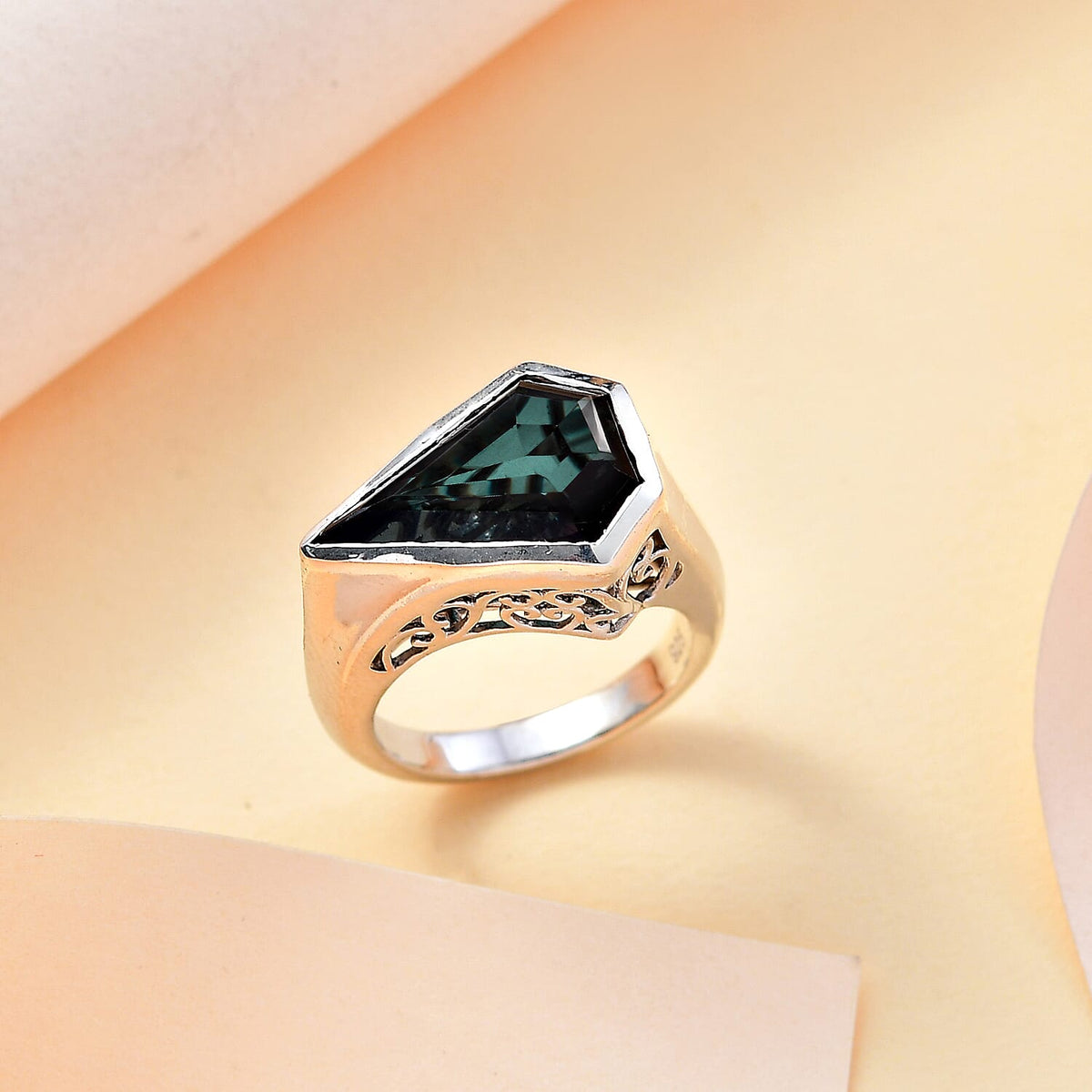 Alexandrite Triplet Quartz Kite Solitaire Ring in Rhodium Overlay Sterling Silver 7936201 2