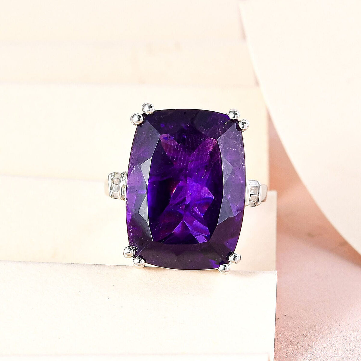 Amethyst and Diamond Ring in Platinum Overlay Sterling Silver 19.36 Ct, Silver Wt 5.00 Gms. 7371005 2