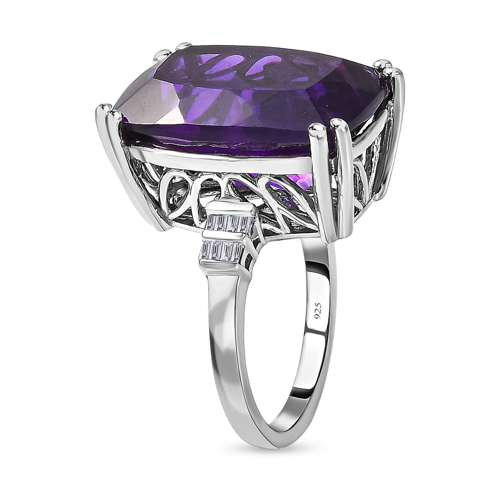 Amethyst and Diamond Ring in Platinum Overlay Sterling Silver 19.36 Ct, Silver Wt 5.60 Gms.