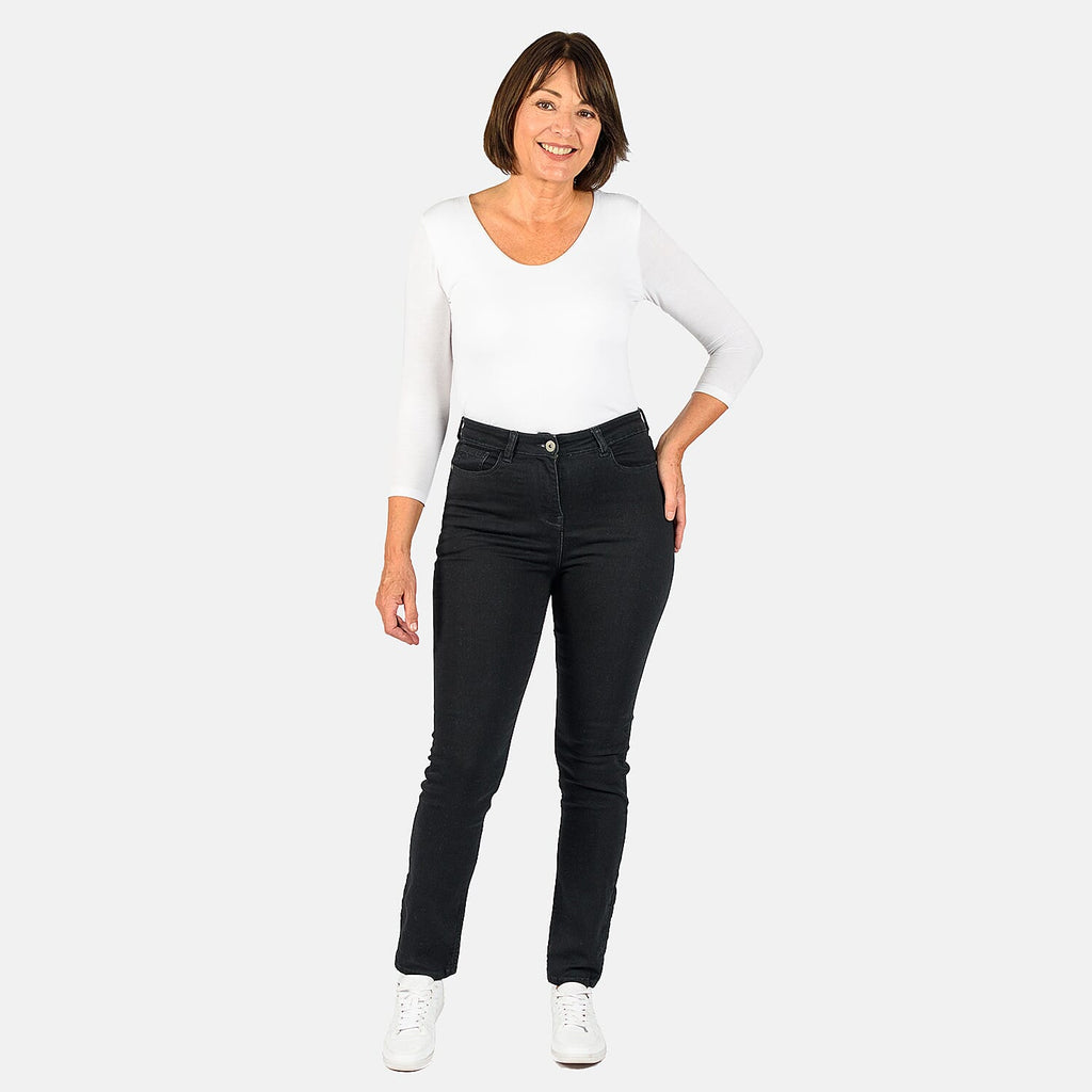 TAMSY - Angelina Relaxed Skinny Stretch Jean (Size 8) - Black