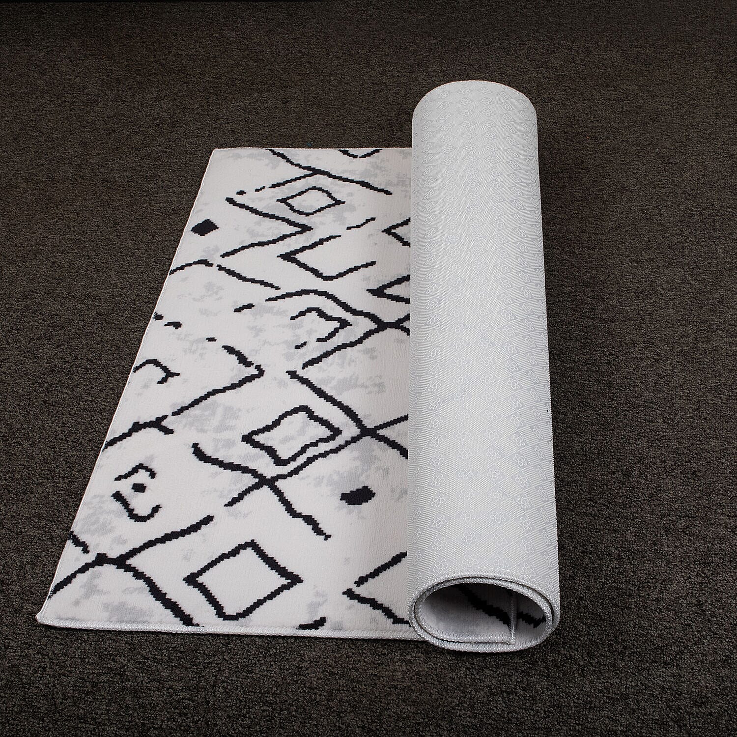 Anti-Slip Latex Rugs (Size 130x60 cm) - White and Black 7282925 1