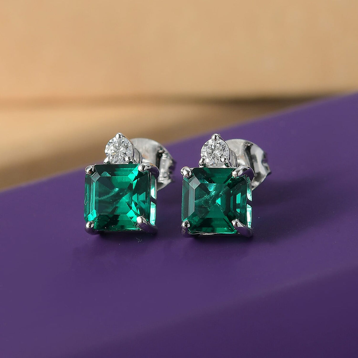 LUXURIANT AAA Lab Grown Emerald, Lab Grown Diamond Earrings in 10K White Gold (G-H, SI) 8114839 2