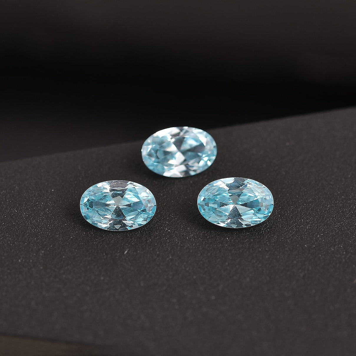 Set of 3 Aqua Cubic Zirconia Loose Gemstones in Oval Shape  1.91 Ct. 8063744 1