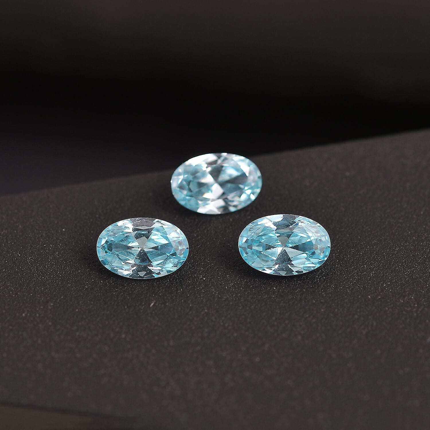 Set of 3 Aqua Cubic Zirconia Loose Gemstones in Oval Shape  1.91 Ct. 8063744 1