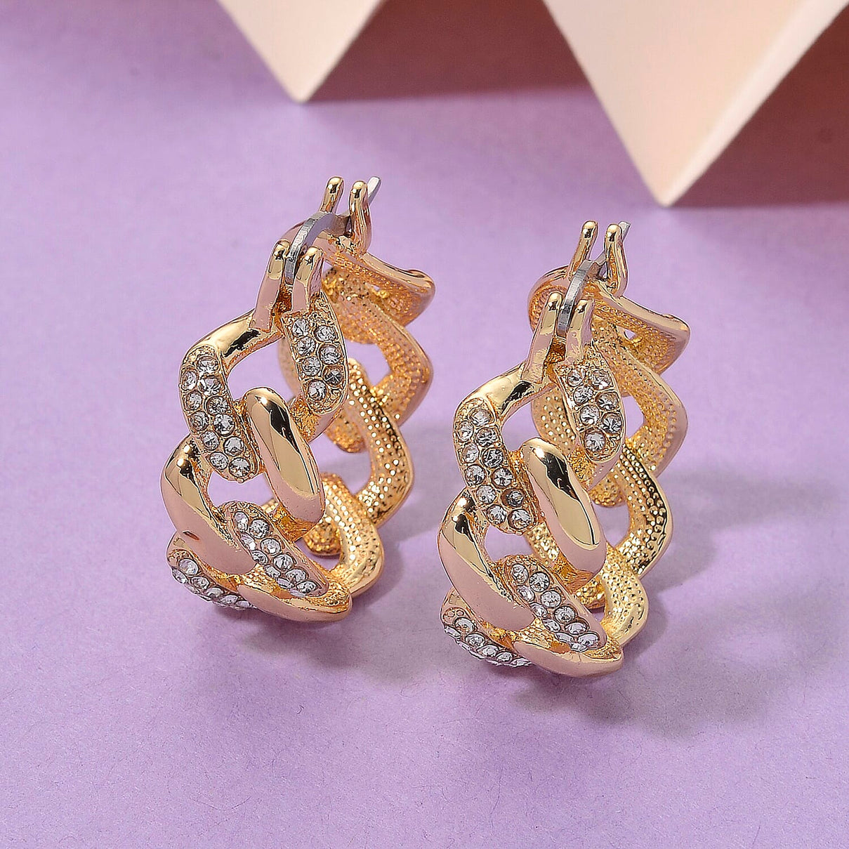 Closeout Deal Austrian White Crystal Curb Earrings with Clasp 8164288 2