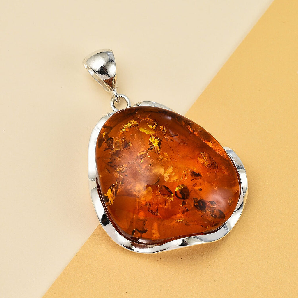 Tucson Special - Baltic Amber Solitaire Pendant in Sterling Silver, Silver Wt 8.00 Gms