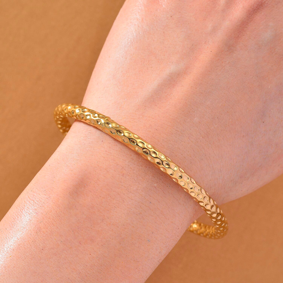 DESIGNER INSPIRED Gold Plated Bangle (8 inch) V32635624 2