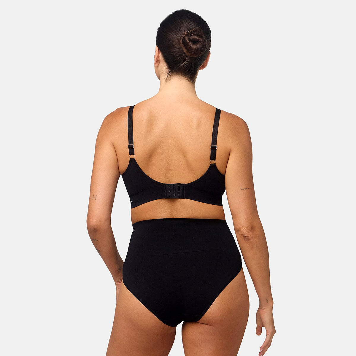 Bella Bodies Pack of 2 - Smoothme Quick Dry Seamless High-Waisted Knickers (Size M) - Black V32637612 2