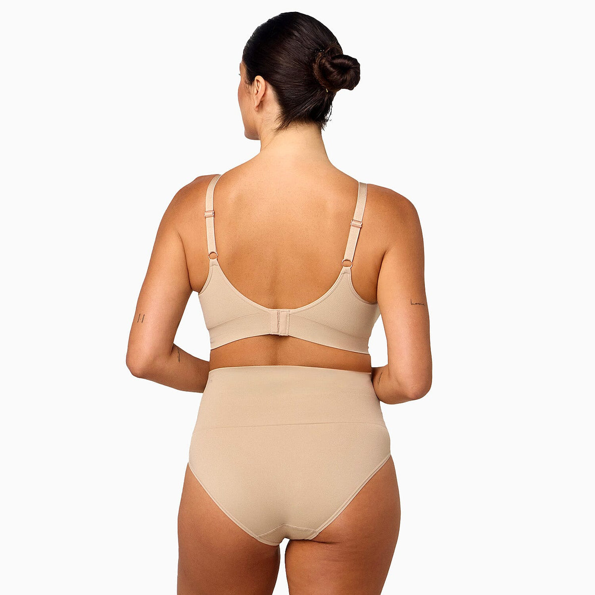 Bella Bodies Pack of 2 - SmoothMe Quick-Dry Seamless High-Waisted Briefs (Size M) - Sand V32603562 2