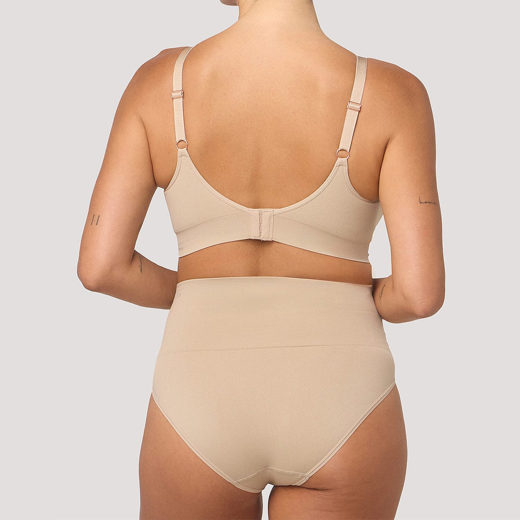 Bella Bodies Pack of 2 - SmoothMe Quick-Dry Seamless High-Waisted Briefs (Size M) - Sand