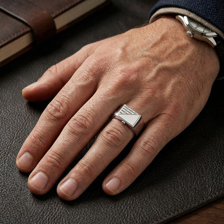 Biggest Close Out Deal- 950 Platinum Signet Ring, Platinum Wt.6.00 Gms. V32387570 2