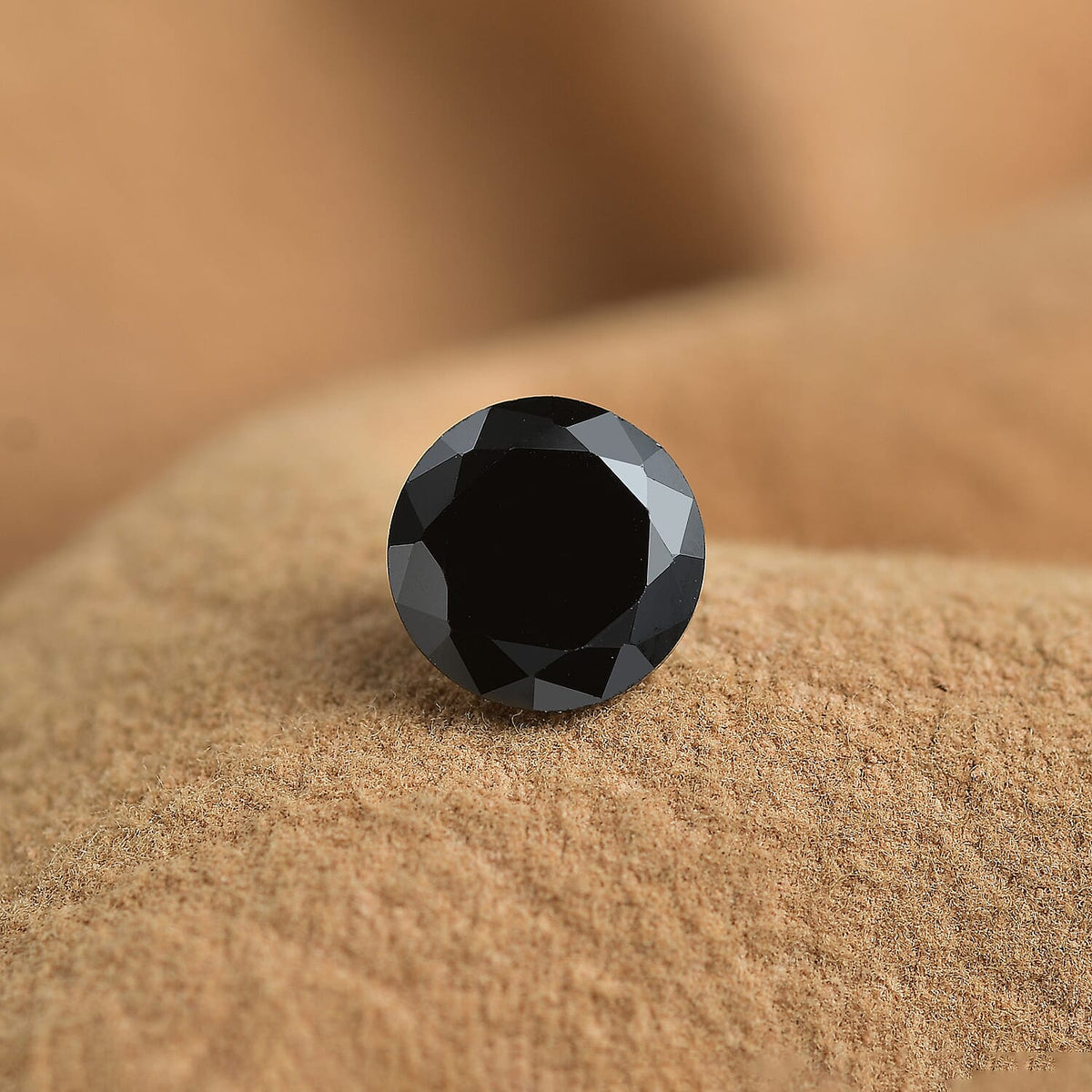 3.18 Ct. Black Cubic Zirconia Loose Gemstone in Round Shape 8063751 1
