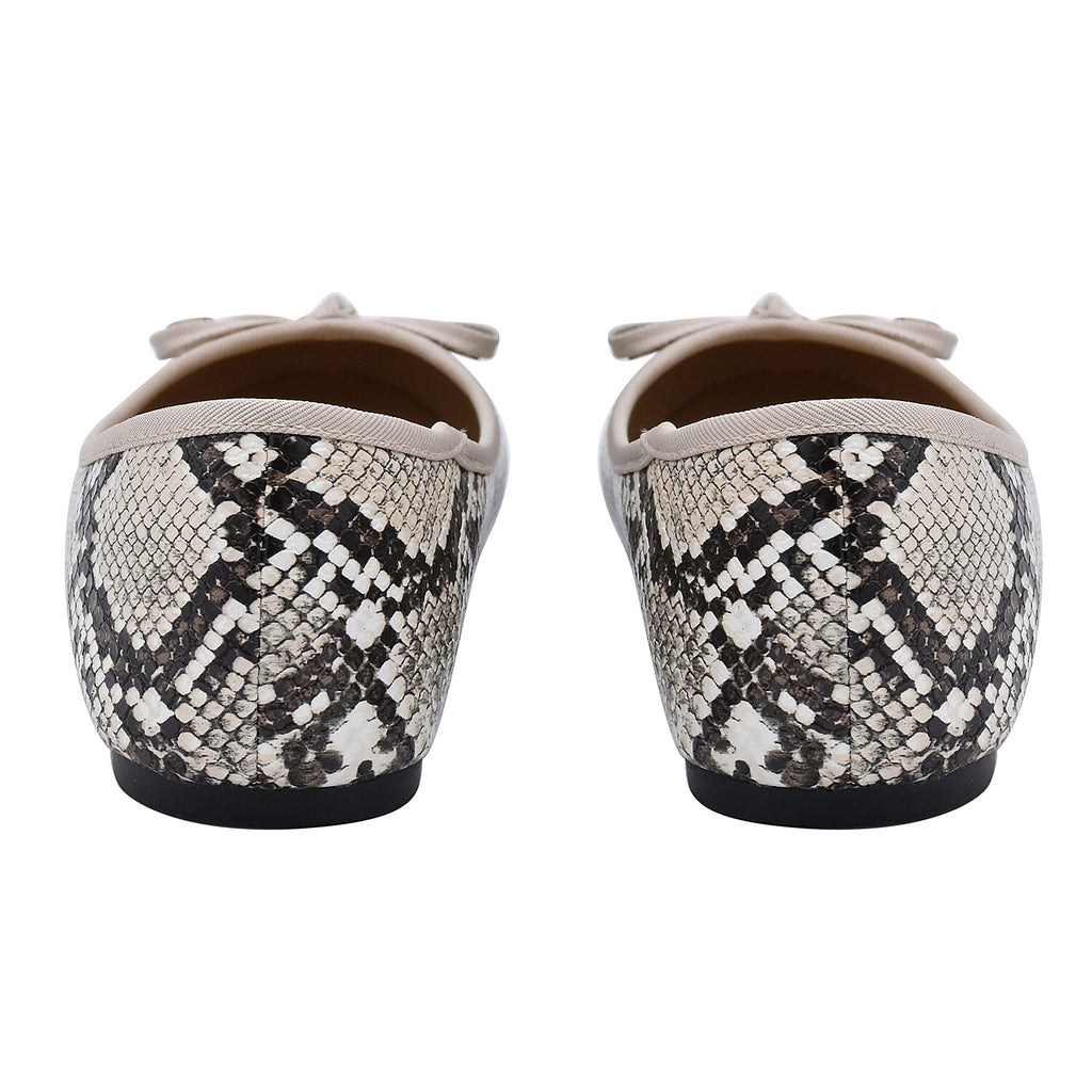 Black Patch Slip-On Shoe (Size 7)