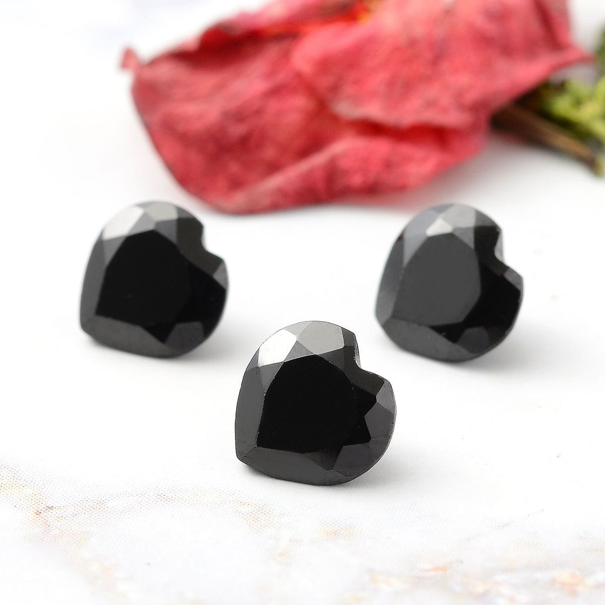 Set of 3 Black Spinel Loose Gemstones in Heart Shape (8mm) 7778370 1