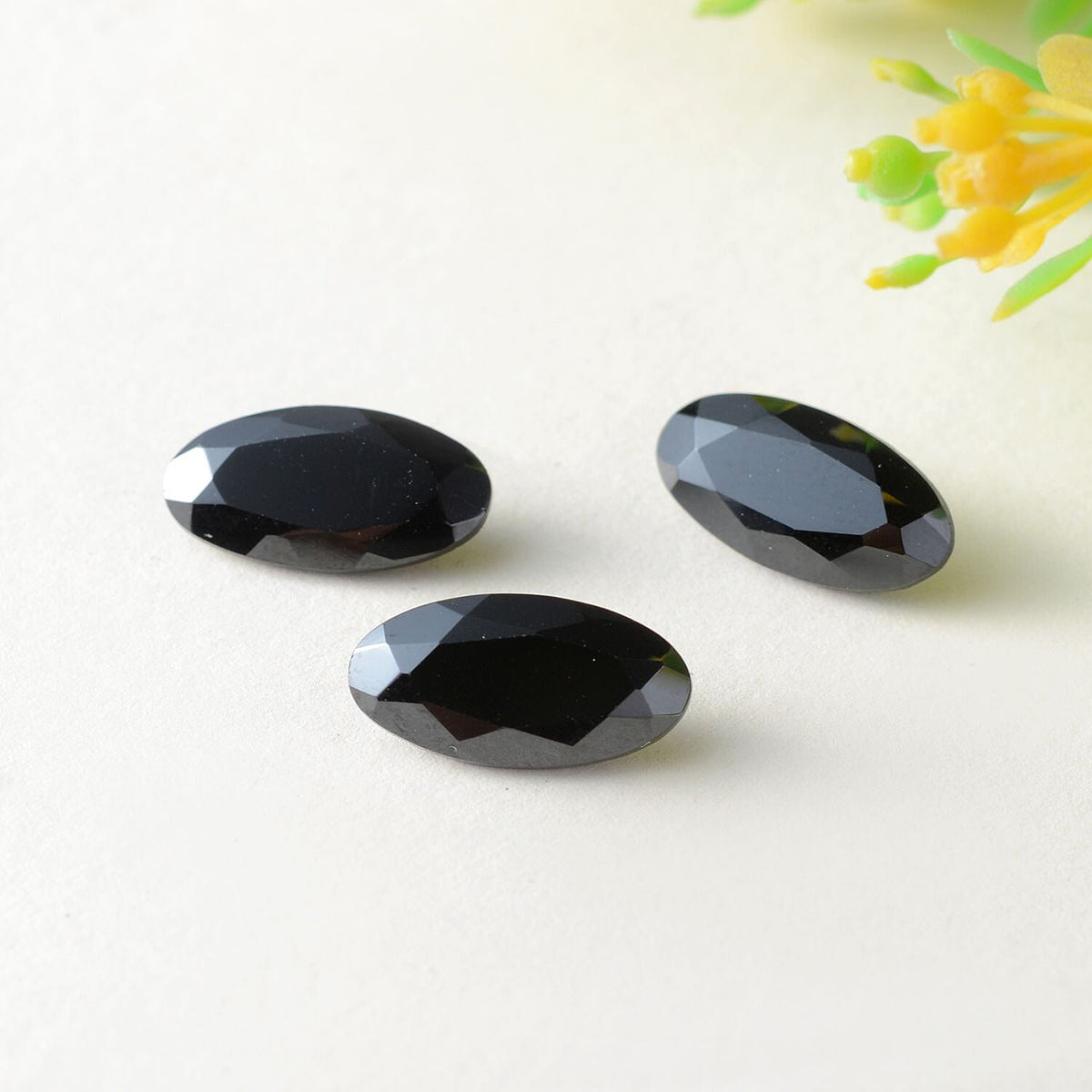 Set of 3 Black Spinel Loose Gemstones in Oval Shape (14x7mm) 7778376 1